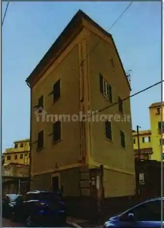 Casa indipendente in vendita a Genova