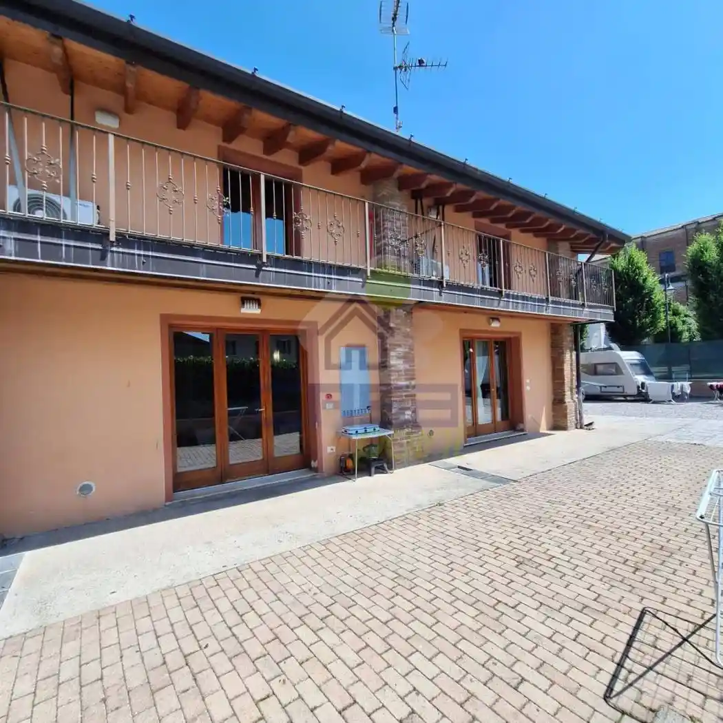 Casa indipendente in vendita a Brandico