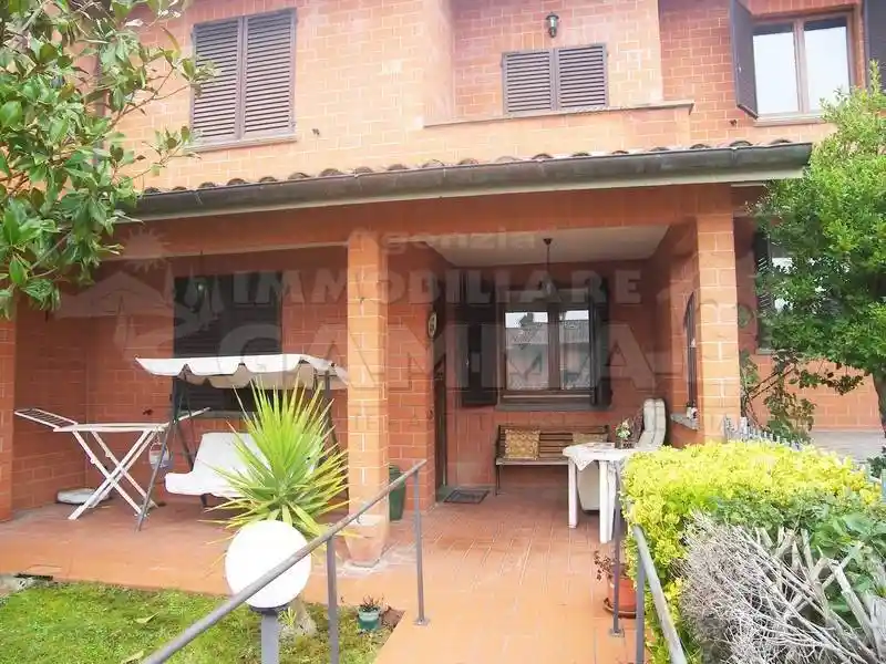 Villetta a schiera in vendita a Torrita di Siena