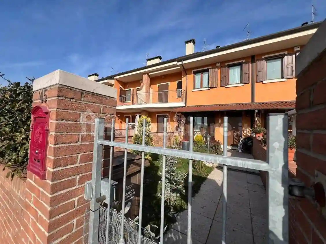 Villetta a schiera - foto 2