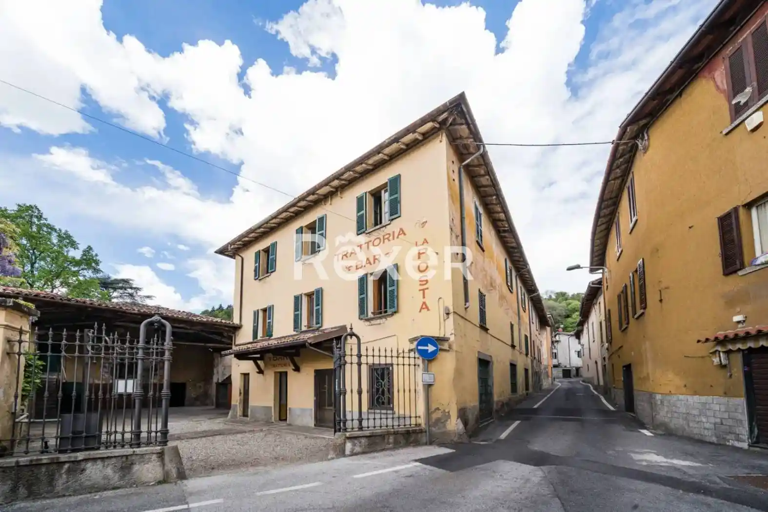 Palazzo - Edificio in vendita a Longone al Segrino