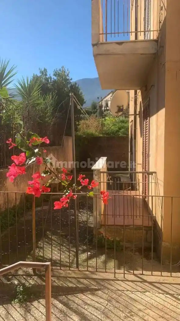 Appartamento in vendita a Castelbuono