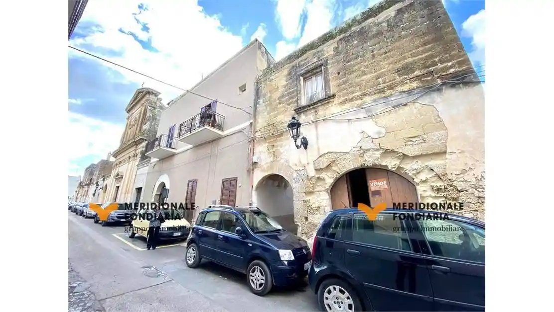 Palazzo - Edificio in vendita a San Cesario di Lecce
