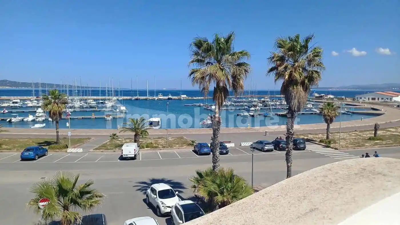 Appartamento in vendita a Calasetta