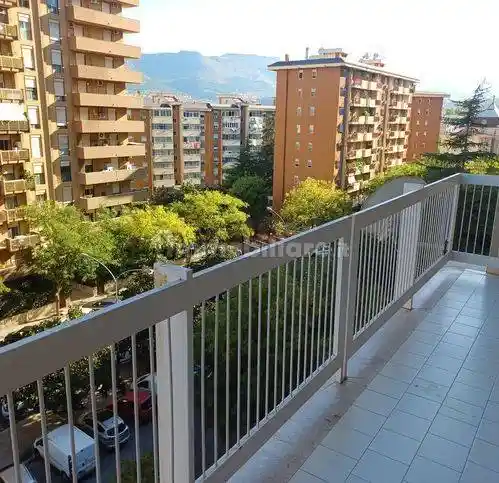 Appartamento in vendita a Palermo