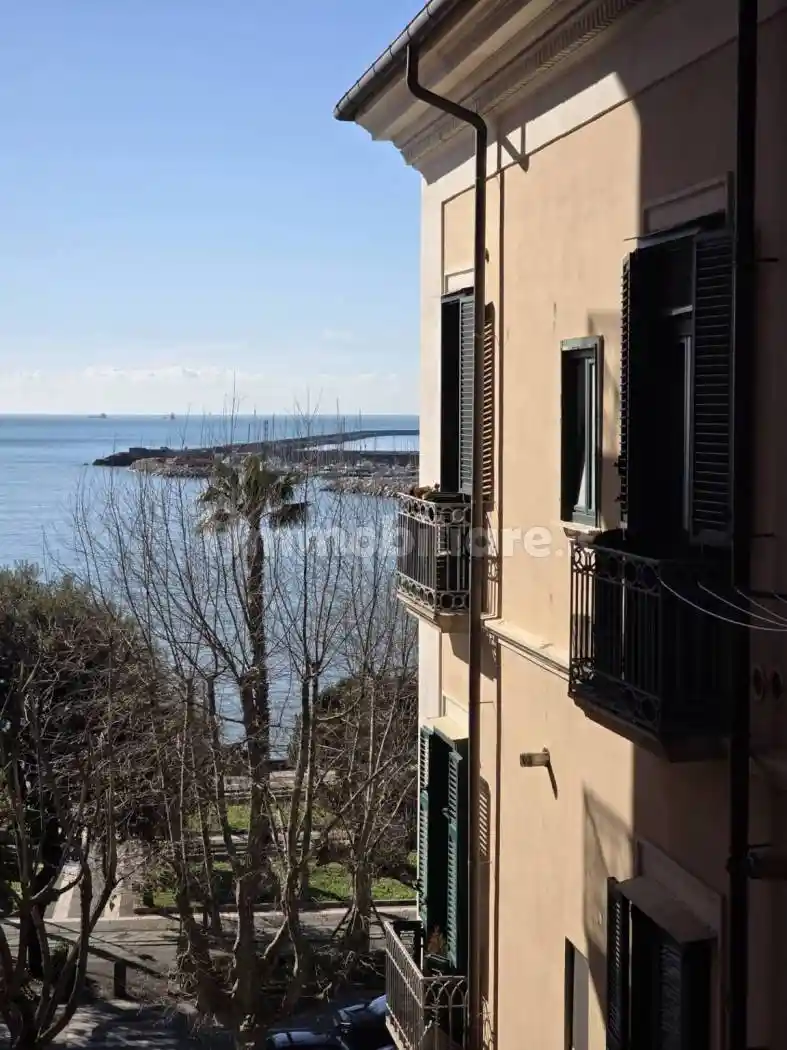 Appartamento in vendita a Salerno