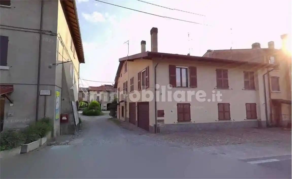 Villa in vendita a Veduggio con Colzano