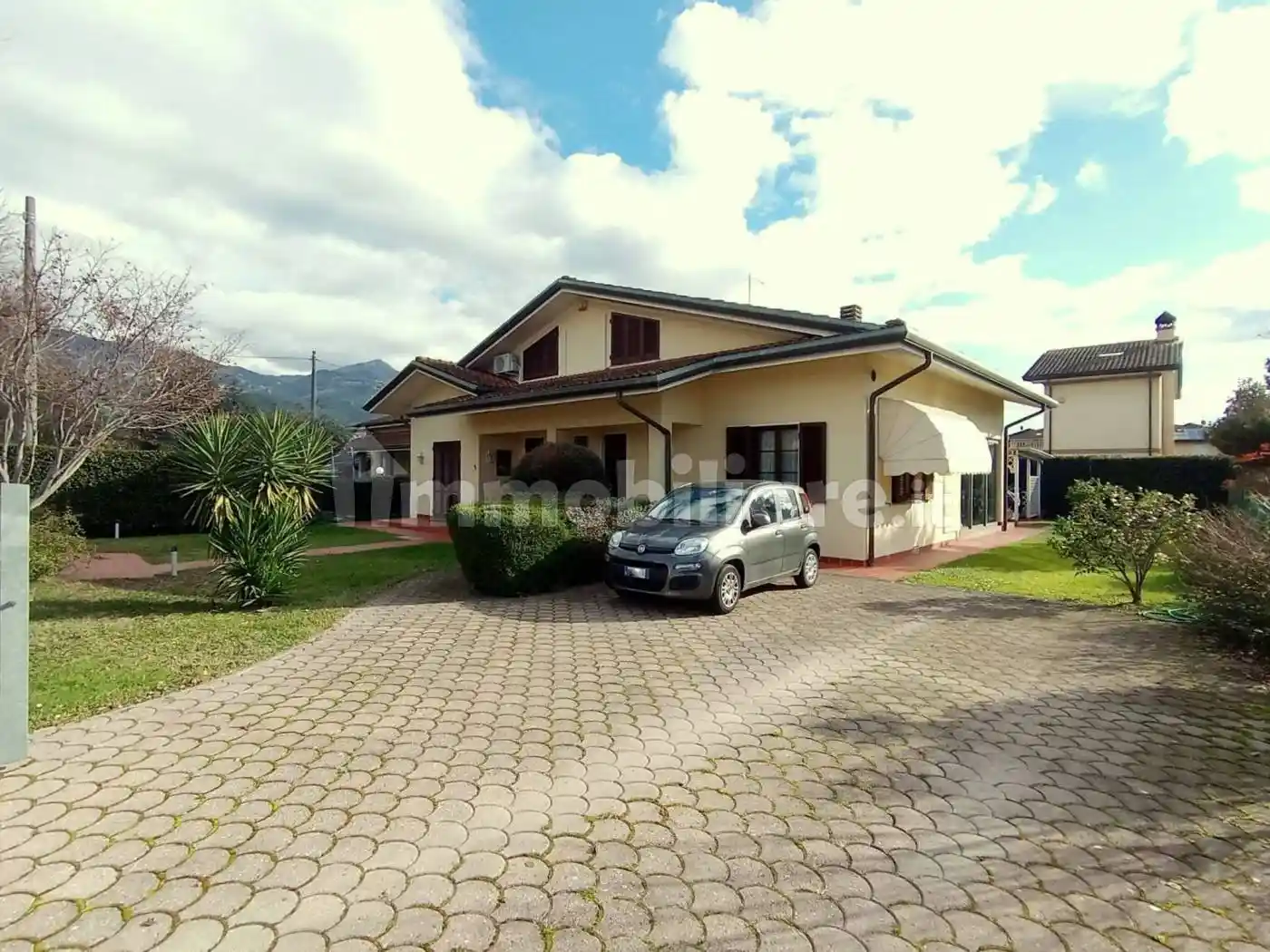 Villa in vendita a Pietrasanta