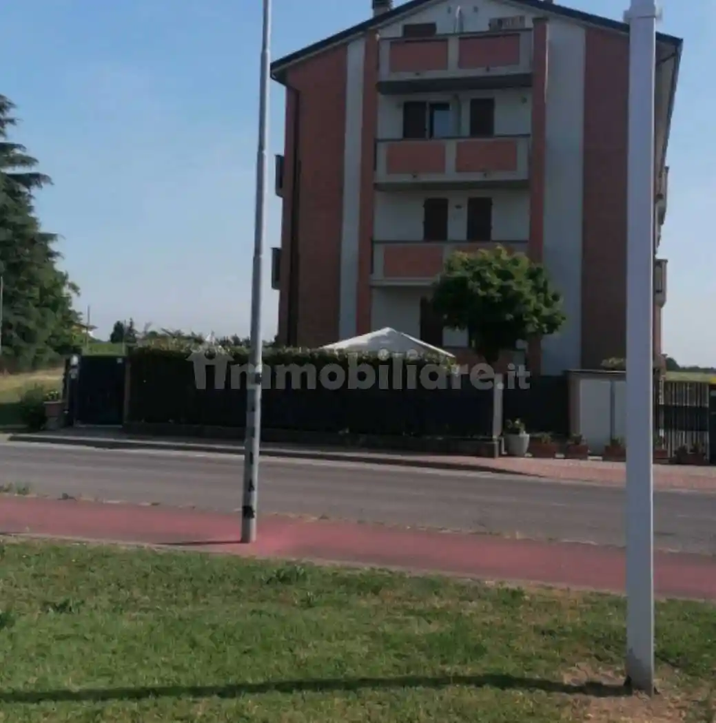 Appartamento in vendita a Montechiarugolo