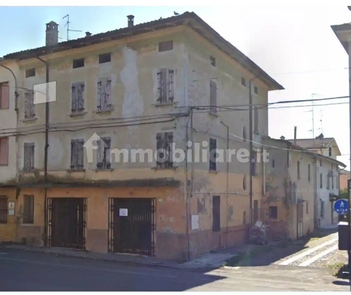 Casa indipendente in vendita a Gattatico