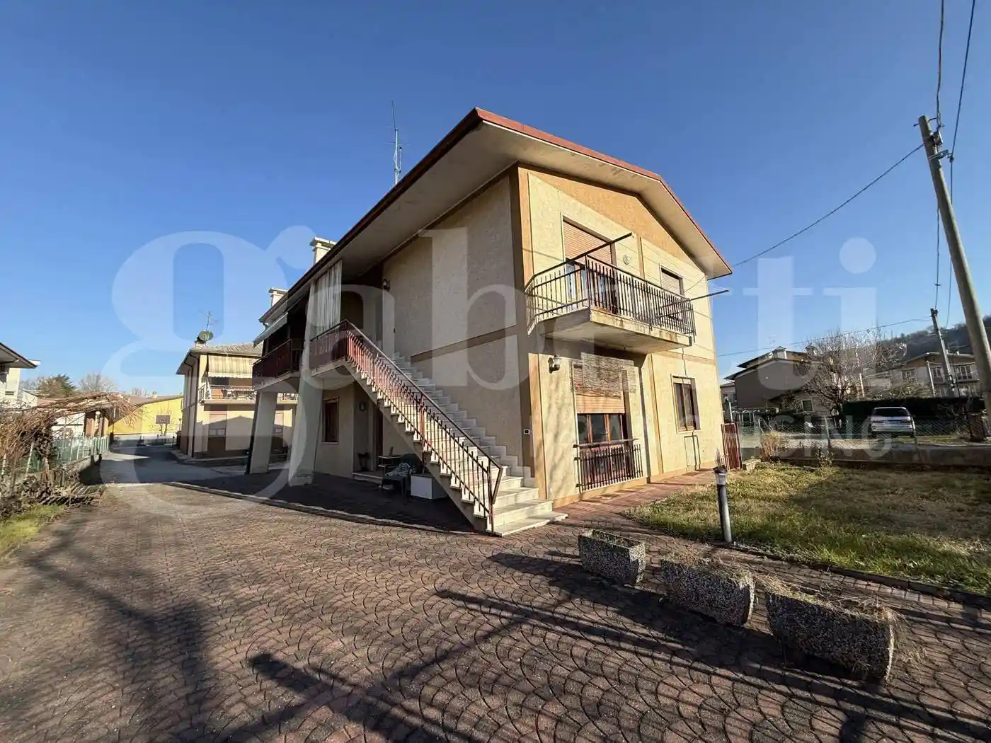 Appartamento in vendita a Castelgomberto