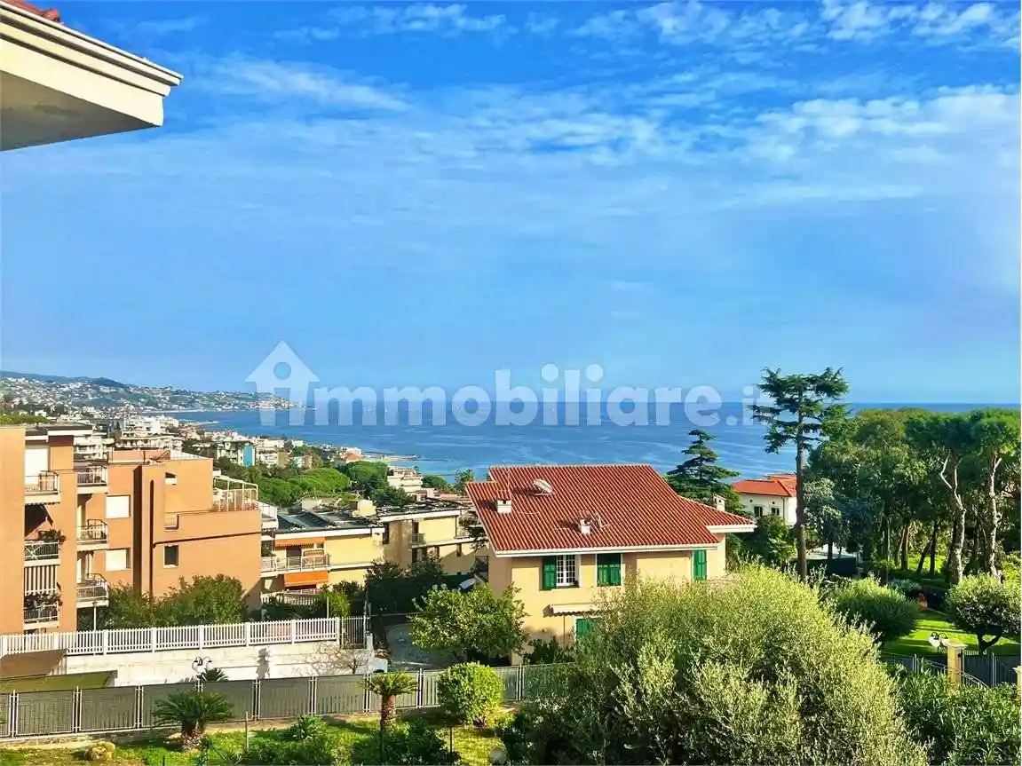 Villa in vendita a Sanremo