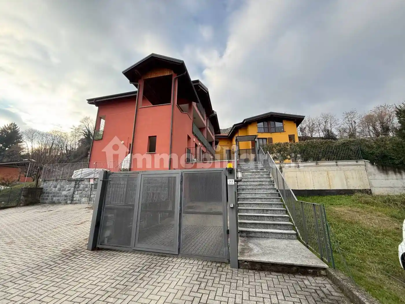 Appartamento in vendita a Monguzzo