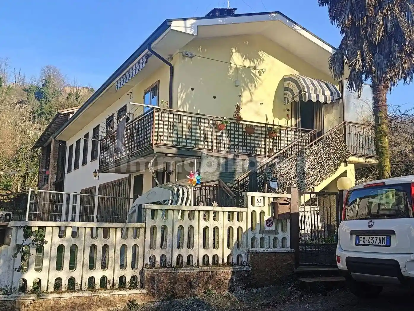 Villa in vendita a Broni