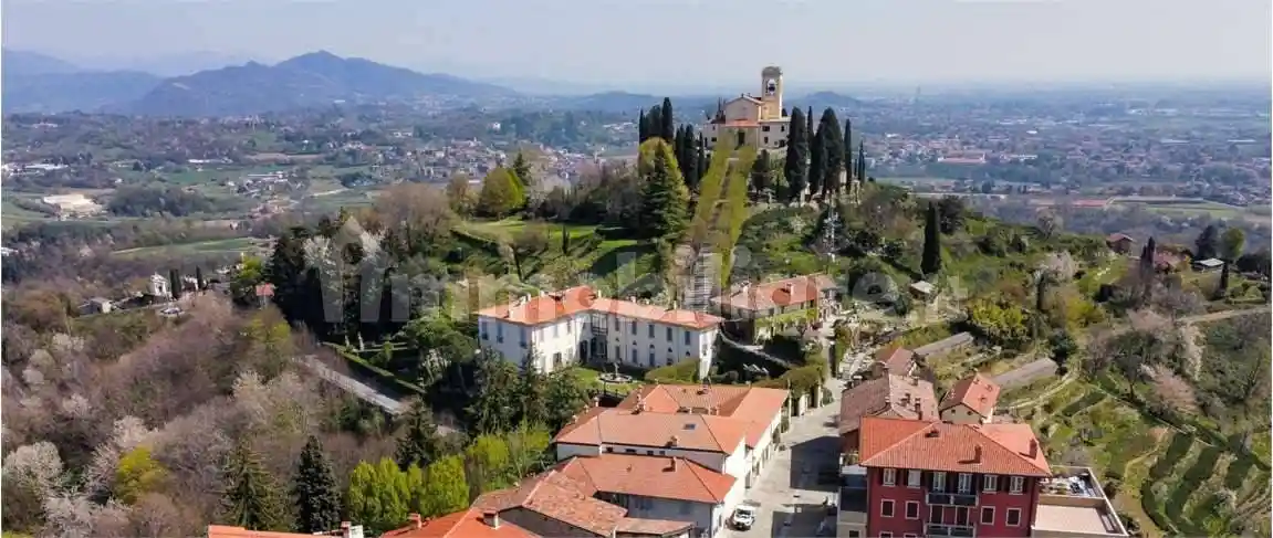 Appartamento in vendita a Montevecchia