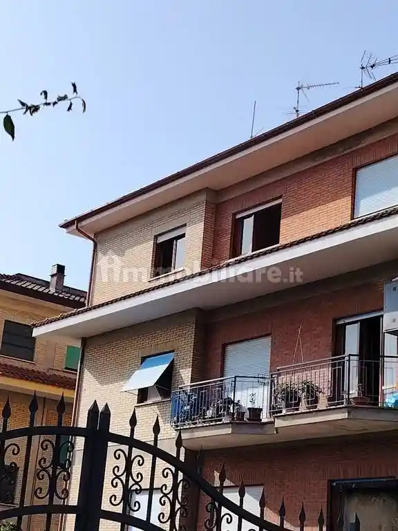 Appartamento in vendita a Cave