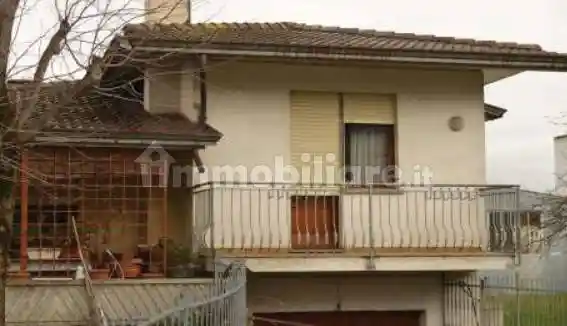 Casa indipendente in vendita a Paese