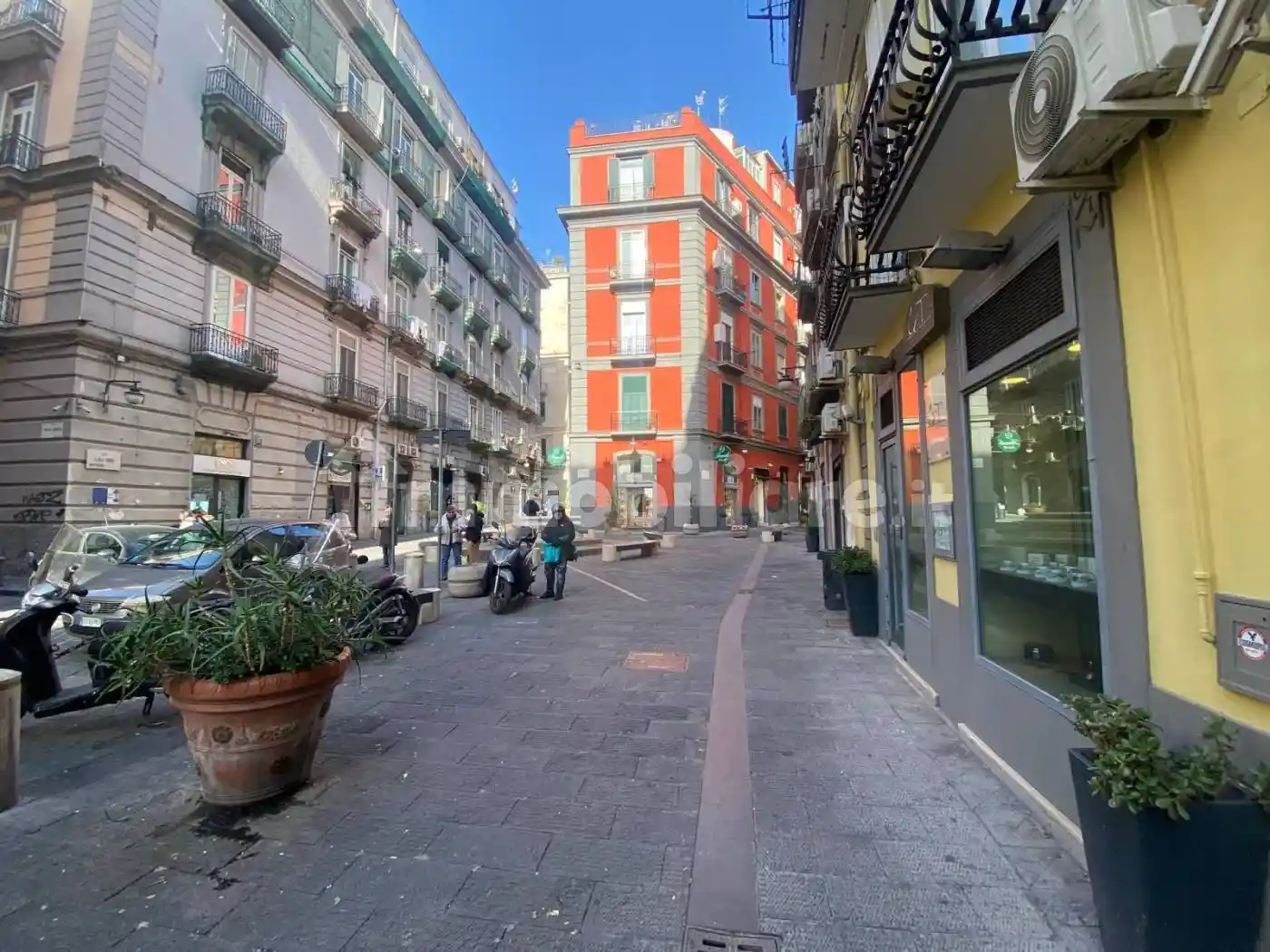 Appartamento in vendita a Napoli