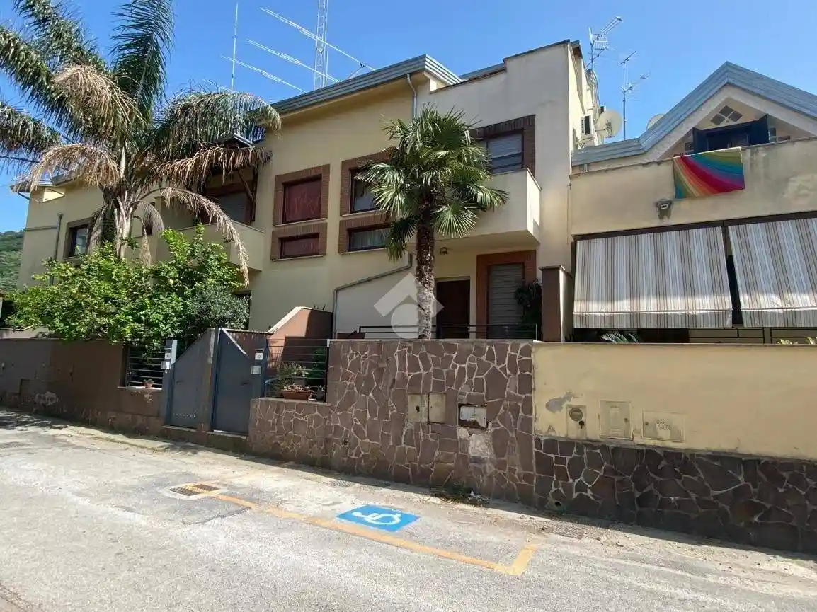 Villetta a schiera in vendita a Santa Maria a Vico