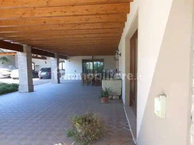 Villa in vendita a Castenedolo