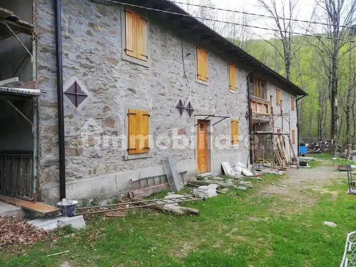 Rustico - Casale in vendita a Fanano