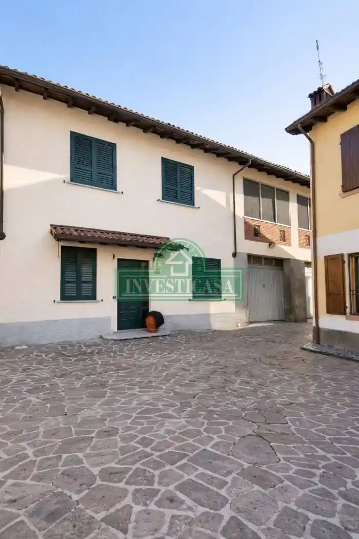 Casa indipendente in vendita a Albuzzano