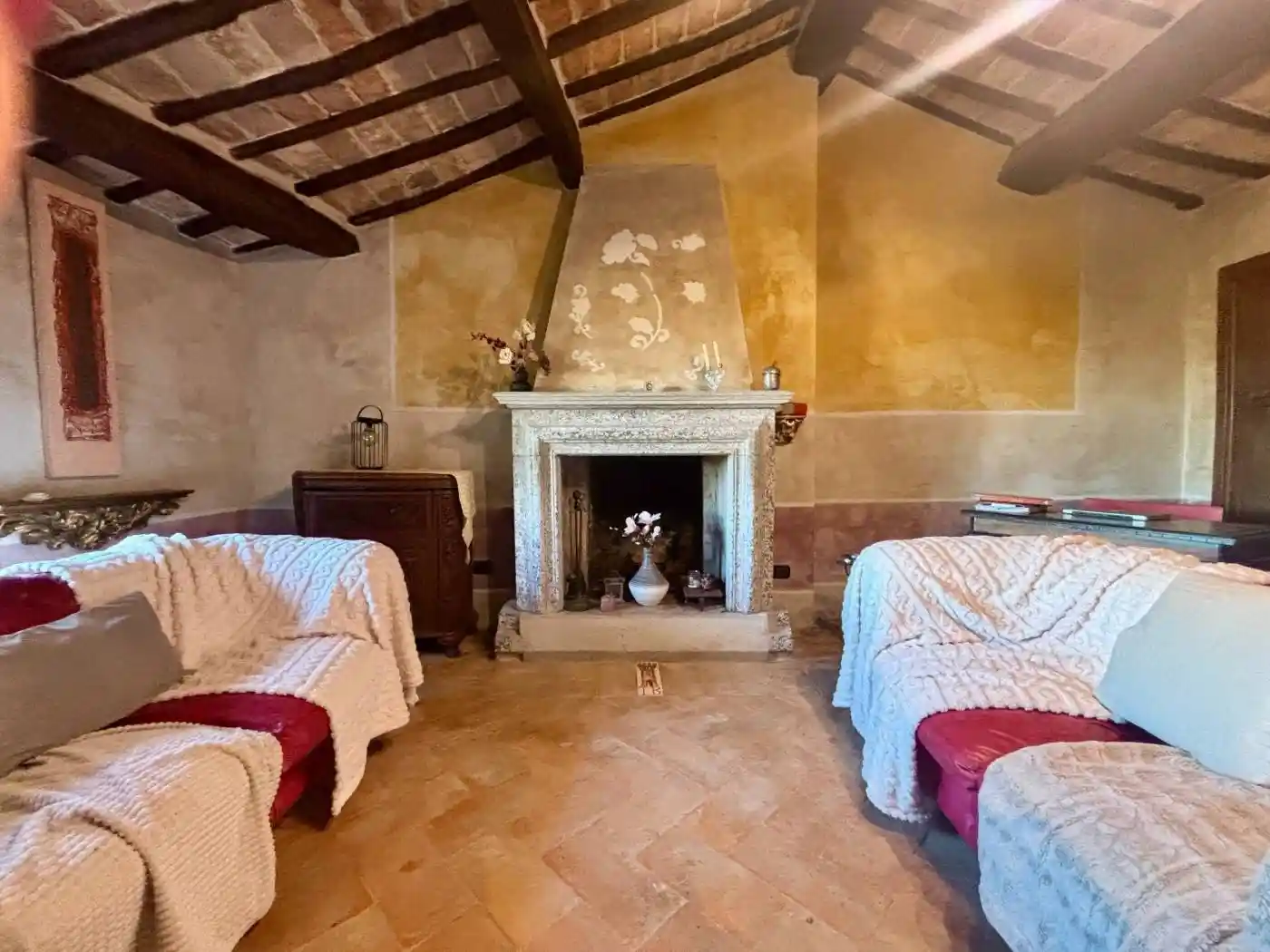 Palazzo - Edificio in vendita a Todi