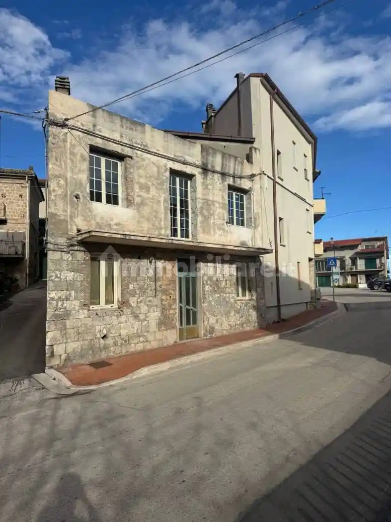 Casa indipendente in vendita a Lentella