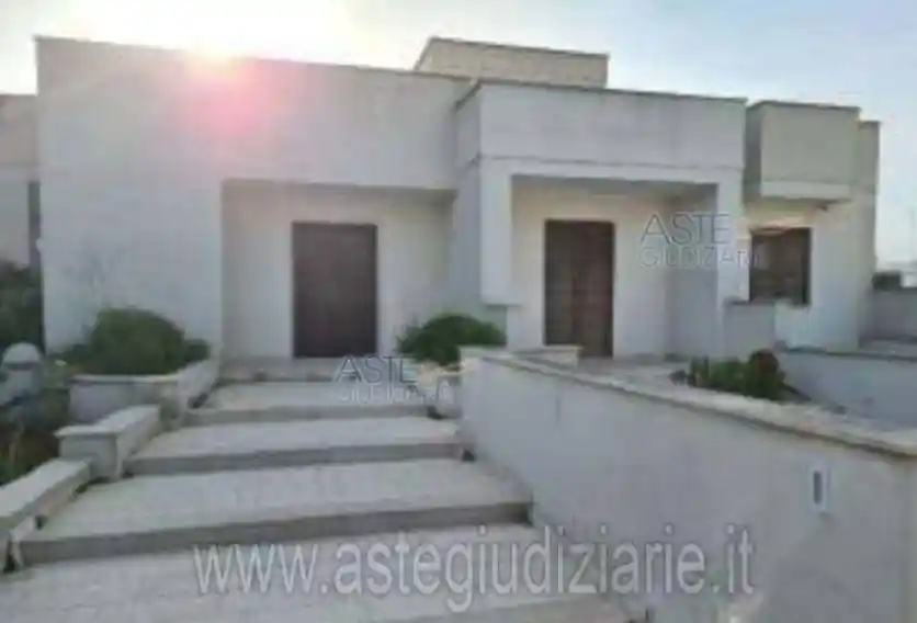 Villetta a schiera in vendita a Squinzano