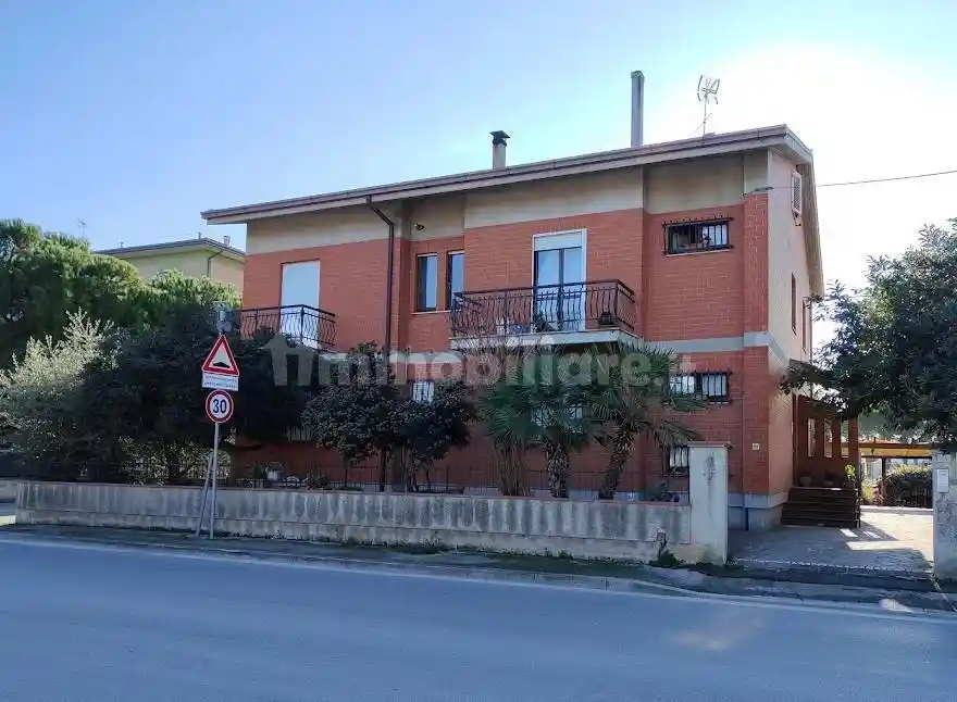 Villa in vendita a Civitanova Marche