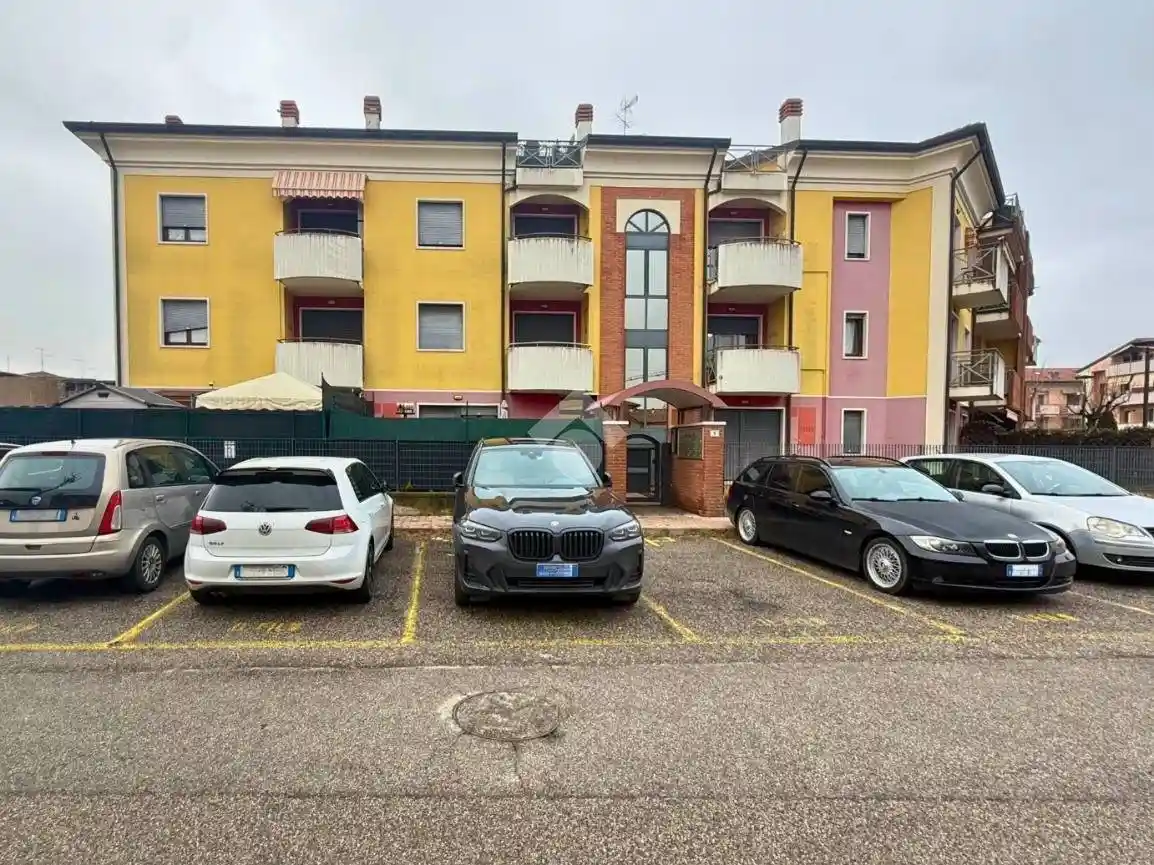 Appartamento in affitto a Colognola Ai Colli