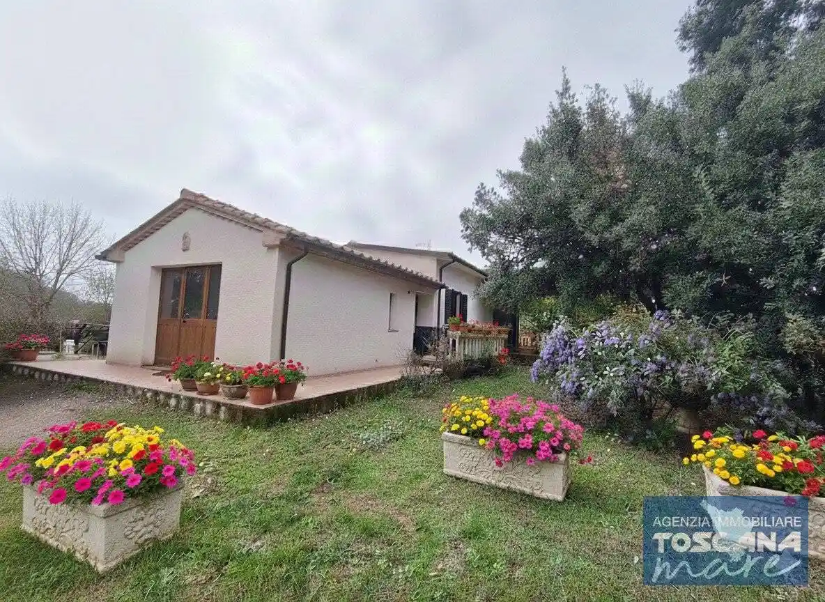 Villa in vendita a Monteverdi Marittimo