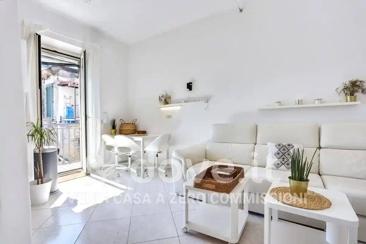 Appartamento in vendita a Napoli