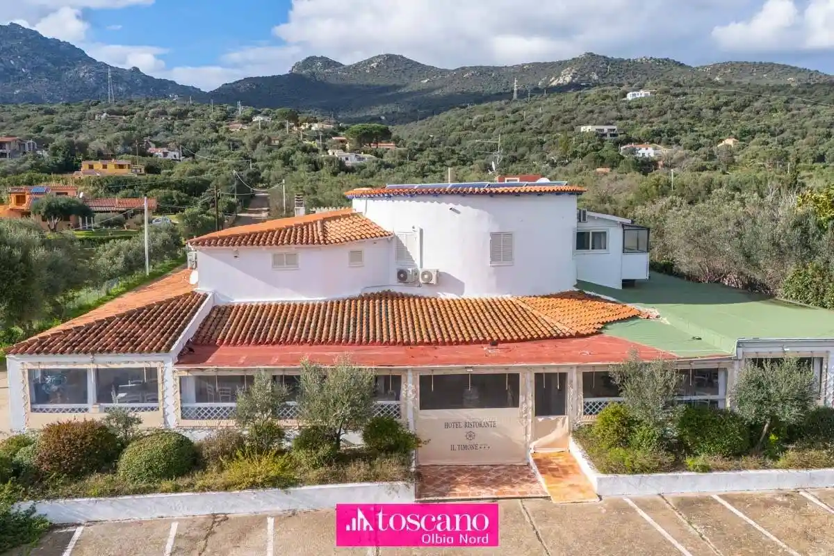 Palazzo - Edificio in vendita a Olbia