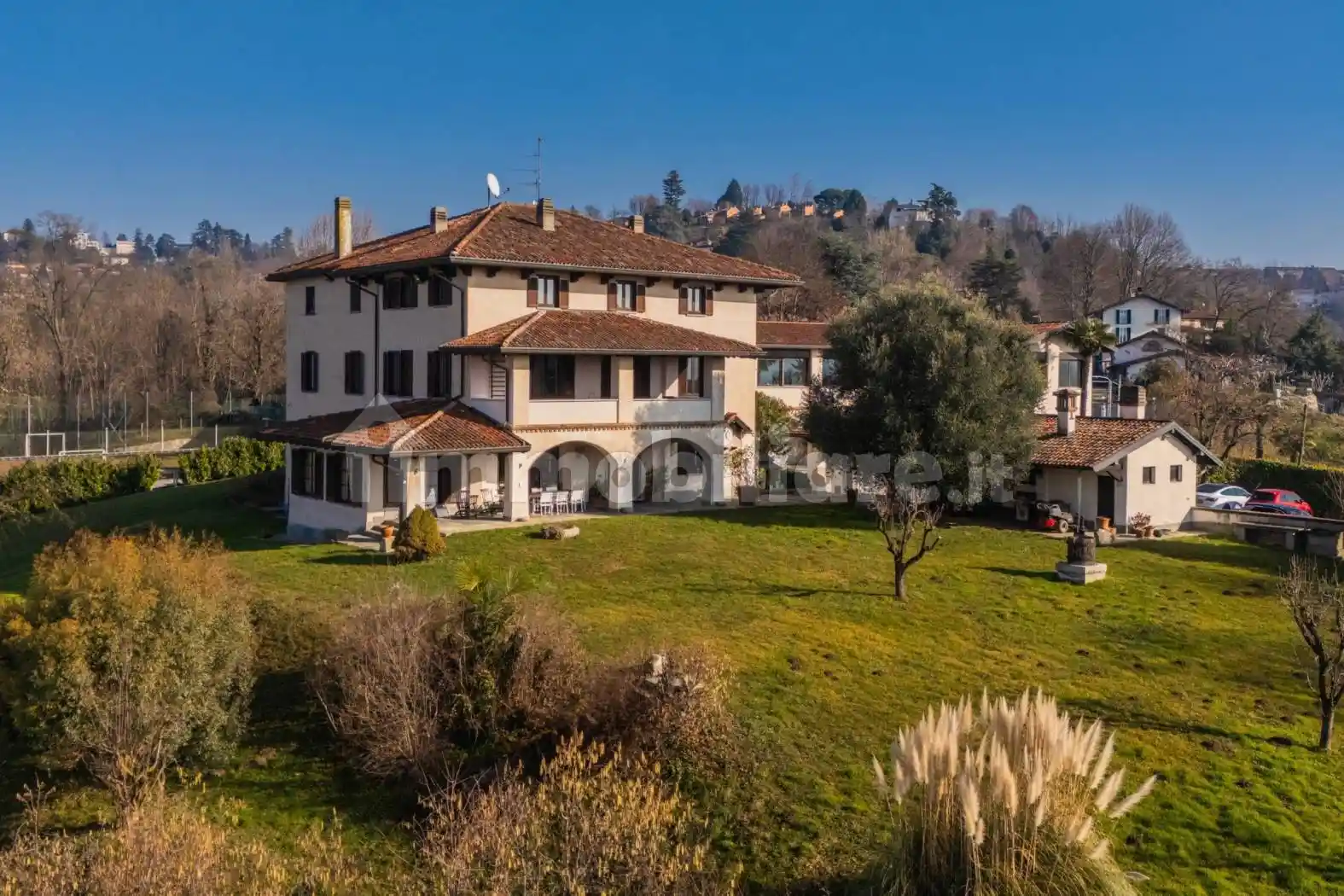 Villa in vendita a Varese