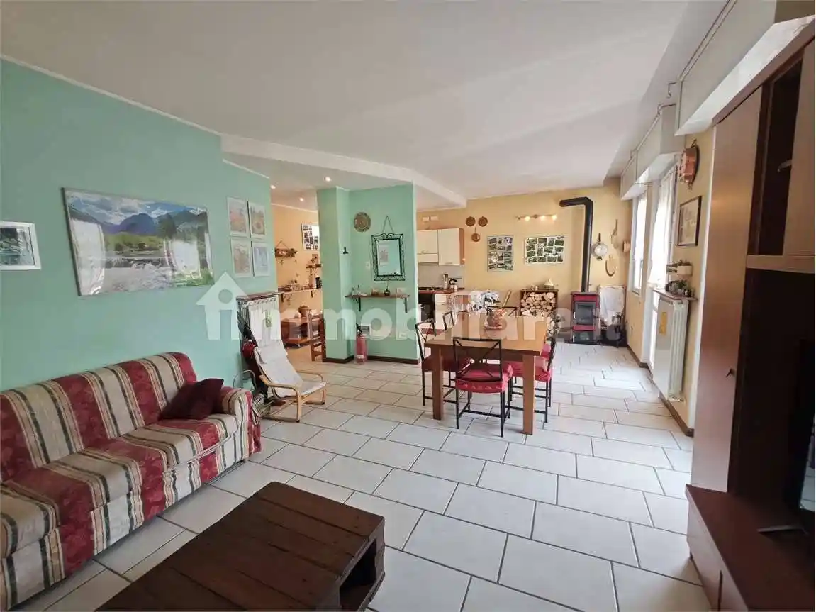 Appartamento in vendita a Primaluna