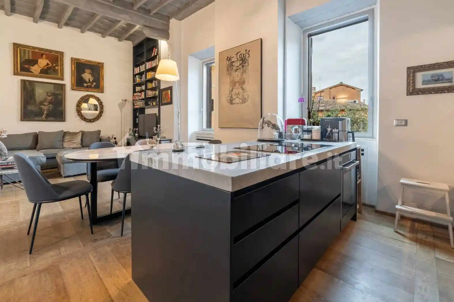 Appartamento in vendita a Roma