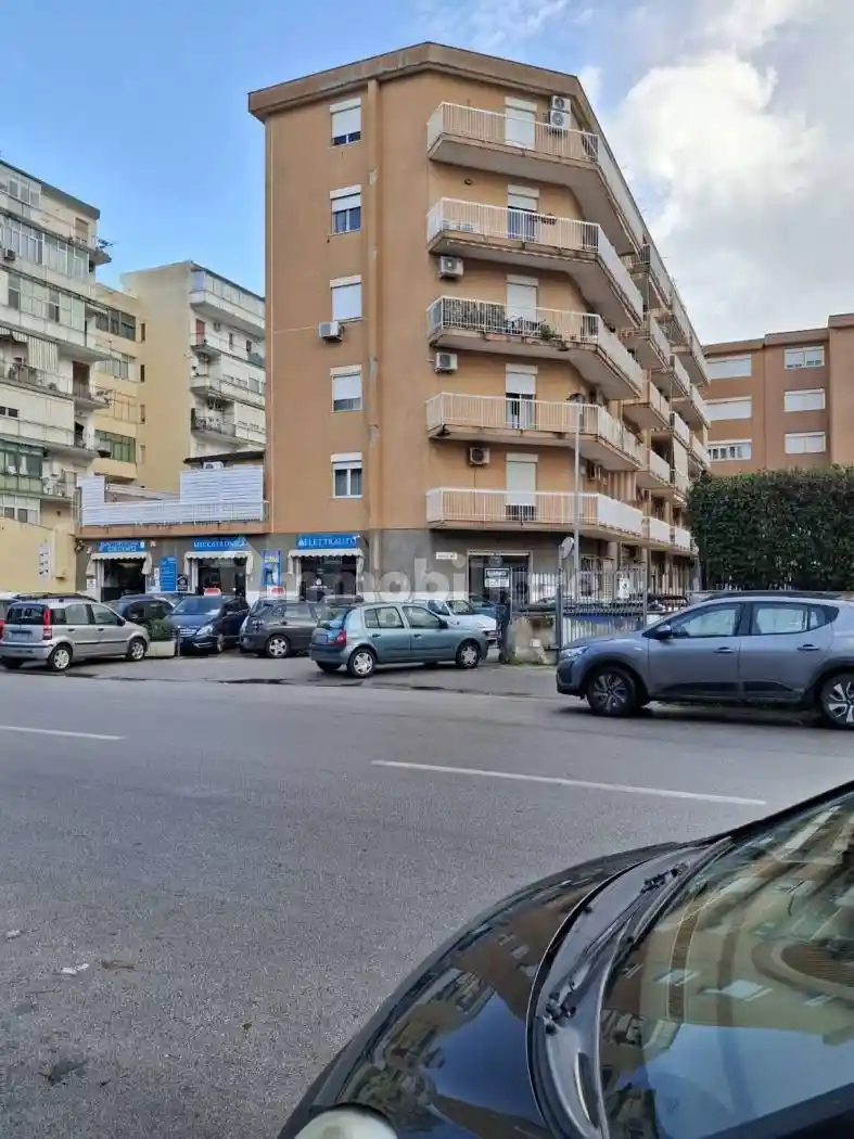 Appartamento in vendita a Palermo