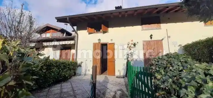 Appartamento in vendita a Algua