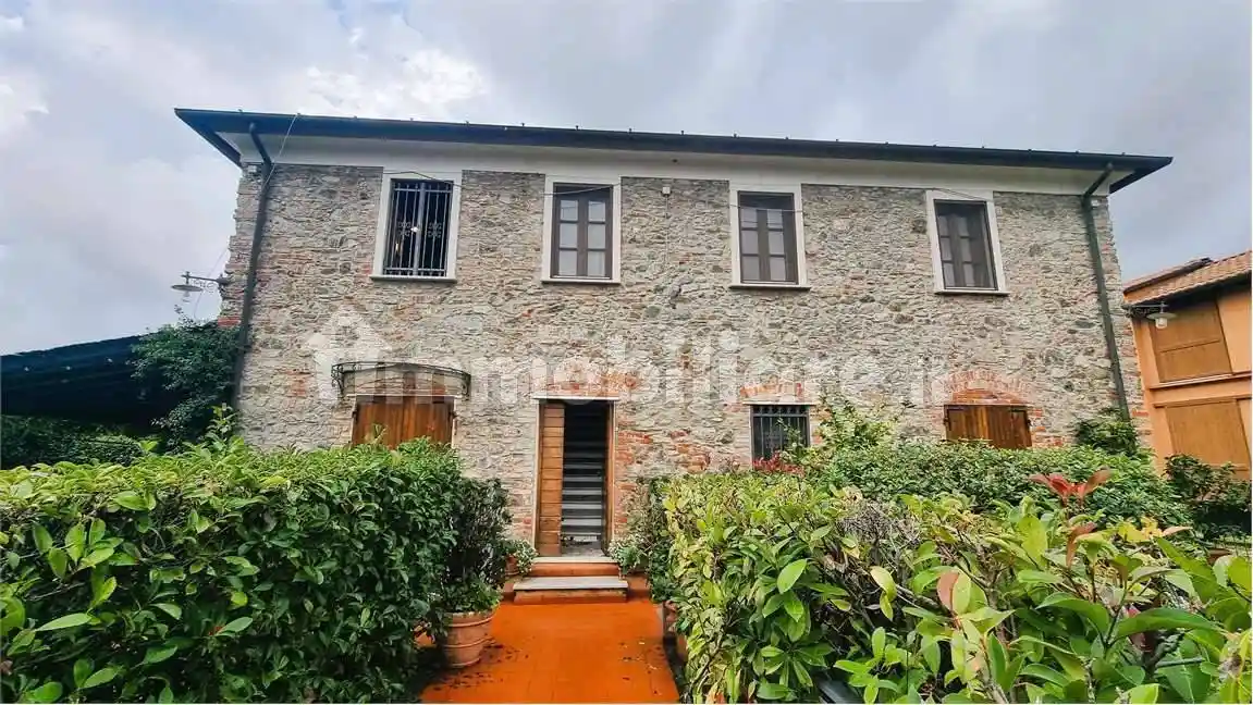 Appartamento in vendita a Sarzana