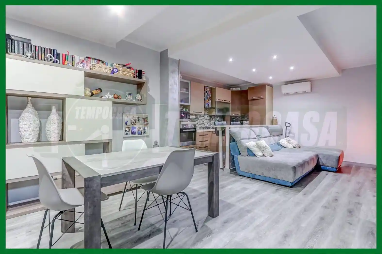 Casa indipendente in vendita a Porto Valtravaglia