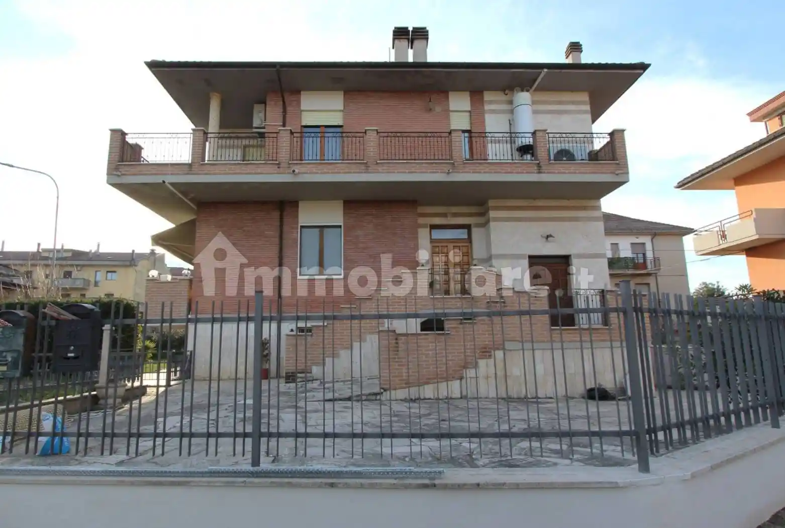 Appartamento in vendita a Folignano