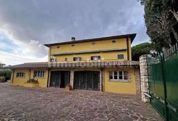 Villa in vendita a Perugia