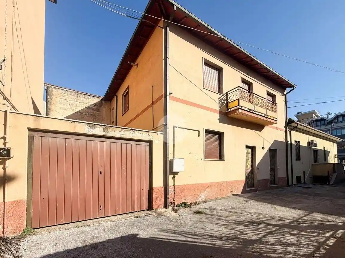 Casa indipendente in vendita a Avezzano
