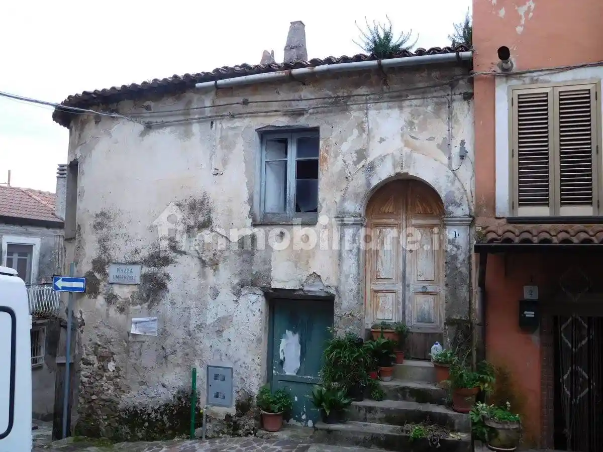 Casa indipendente in vendita a Ispani