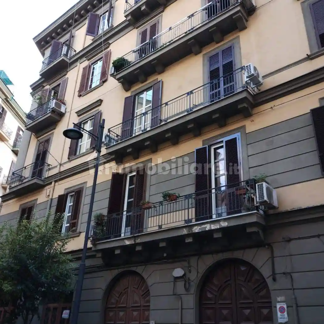 Appartamento in vendita a Napoli