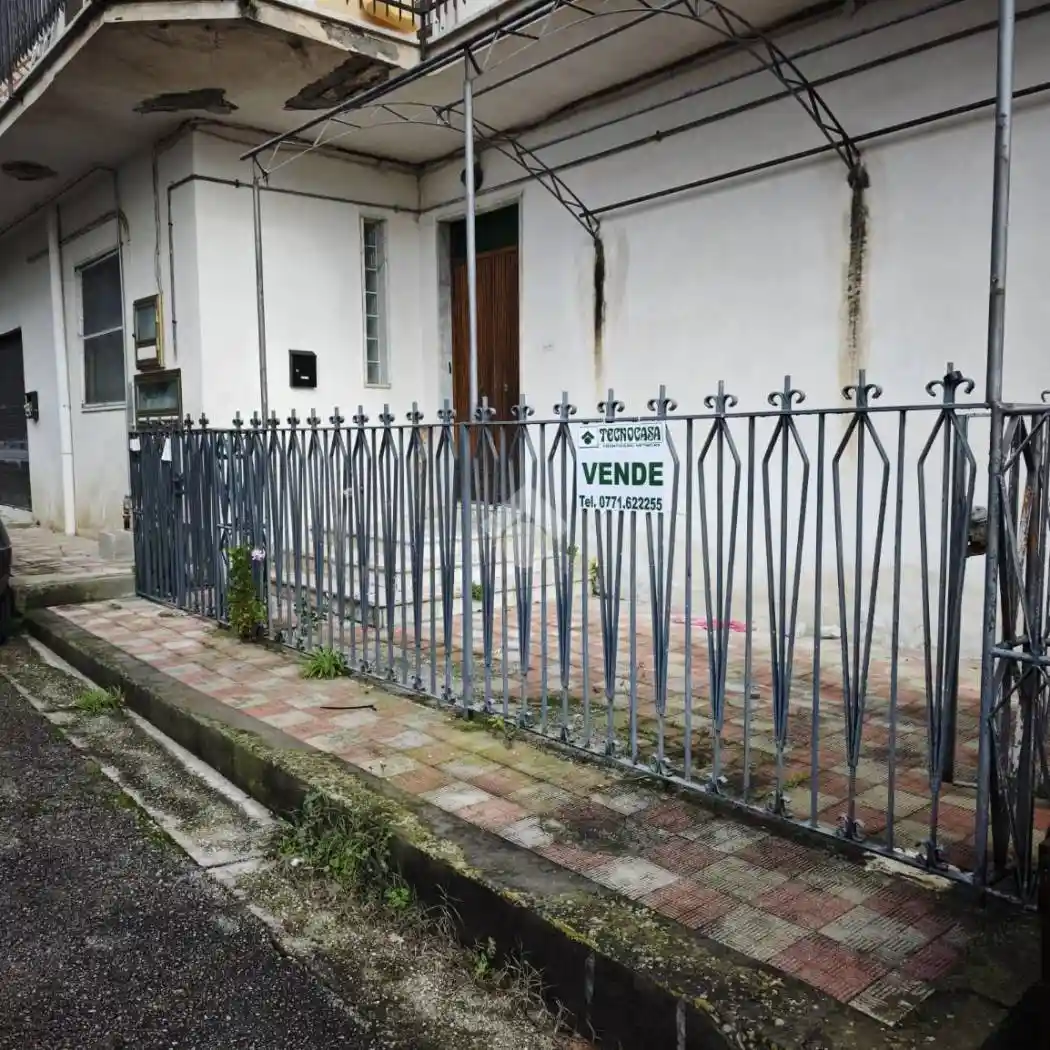 Appartamento in vendita a Santi Cosma e Damiano