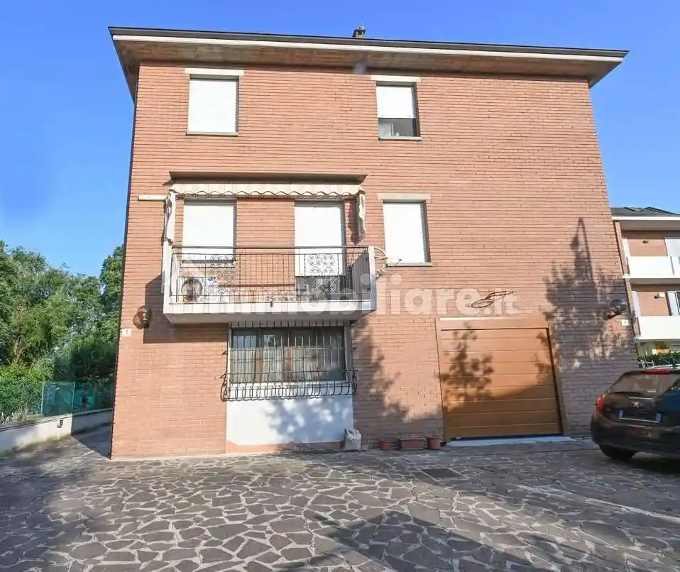 Villetta a schiera in vendita a Modena