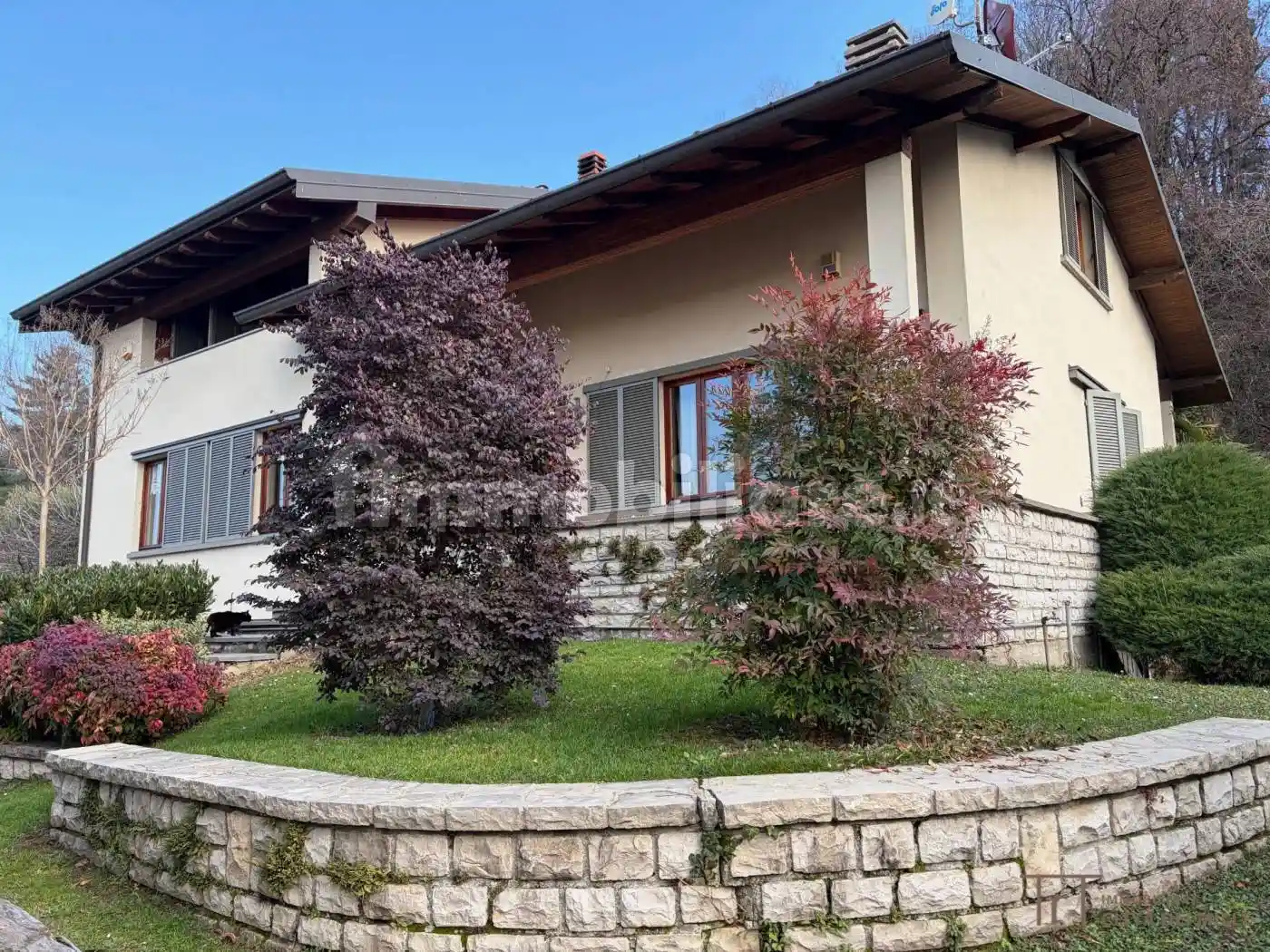 Villa in vendita a Mozzo