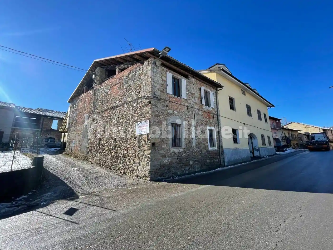 Casa indipendente in vendita a Niella Tanaro